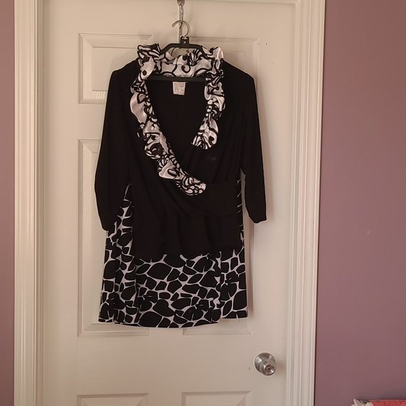 Jessica patterned skirt and shirt set - Picture 1 of 5